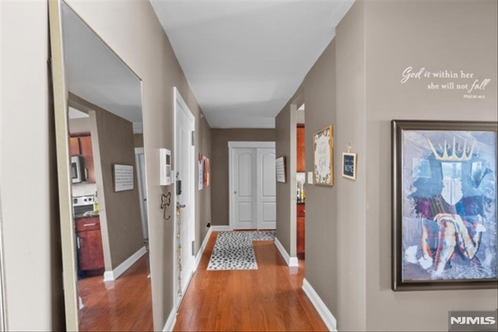 60 Parkway - Photo 4