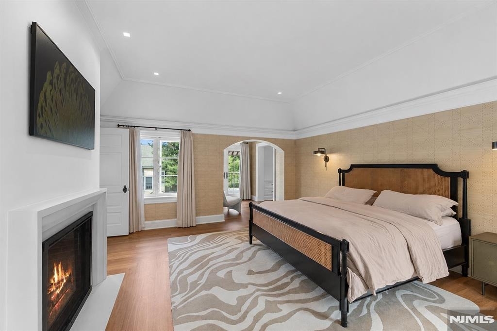 548 W Sylvan - Photo 23