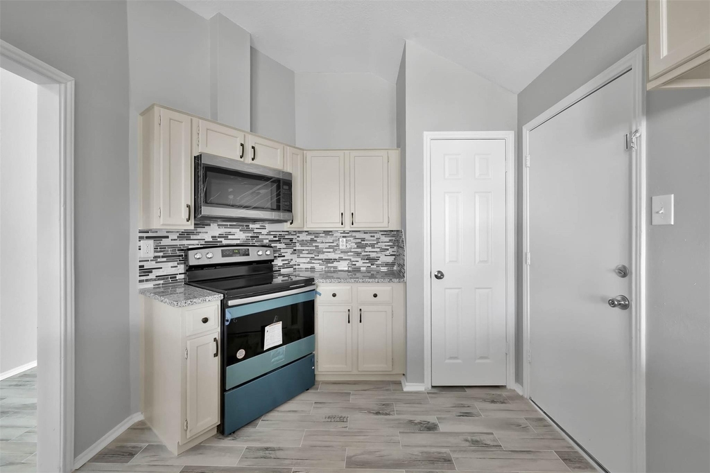 2306 Piddler Drive - Photo 9
