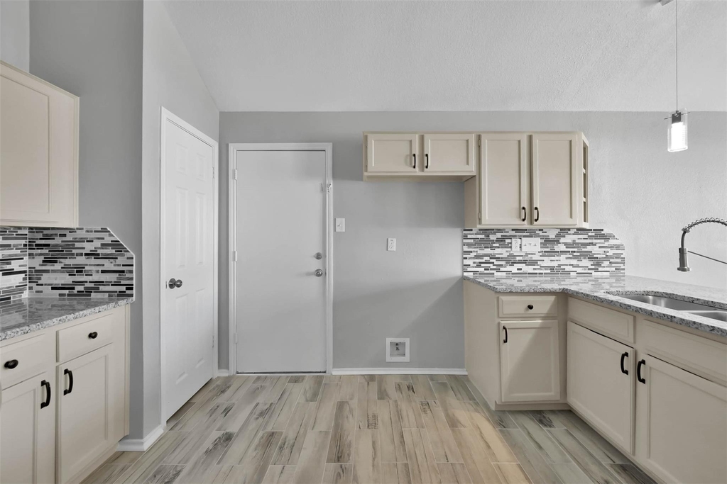 2306 Piddler Drive - Photo 13
