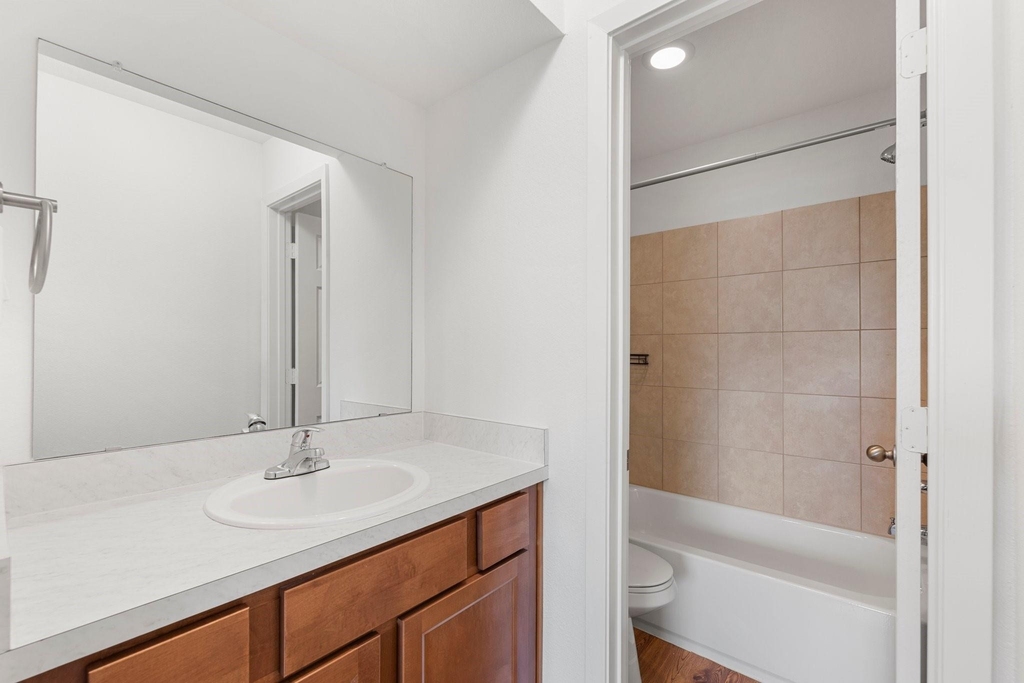 2750 Holly Hall Street - Photo 29