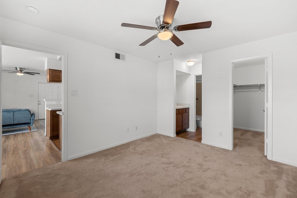 2750 Holly Hall Street - Photo 25