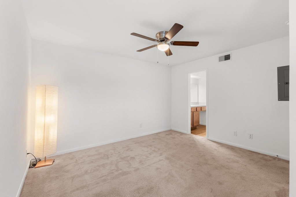 2750 Holly Hall Street - Photo 20