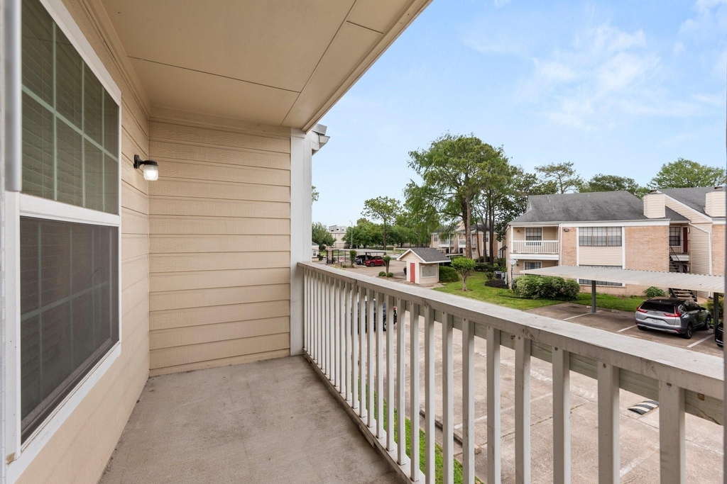 2750 Holly Hall Street - Photo 31