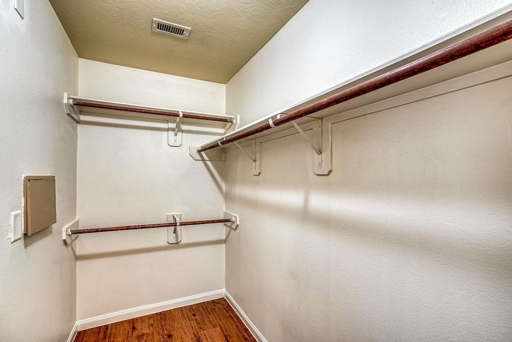 18747 Dennington Drive - Photo 9