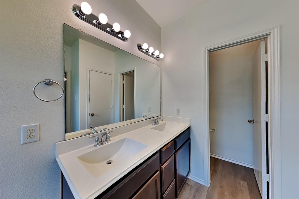 10016 Sterling Place Drive - Photo 10