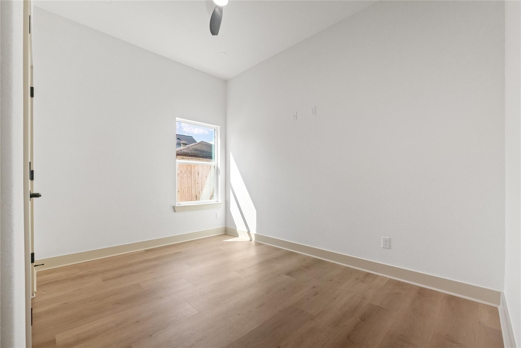 4214 Clover Street - Photo 17