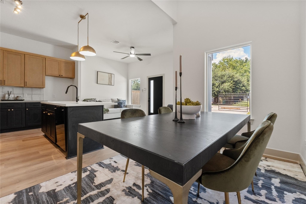 4214 Clover Street - Photo 8