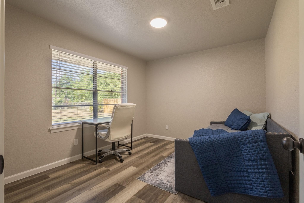 106 Mimosa St - Photo 7