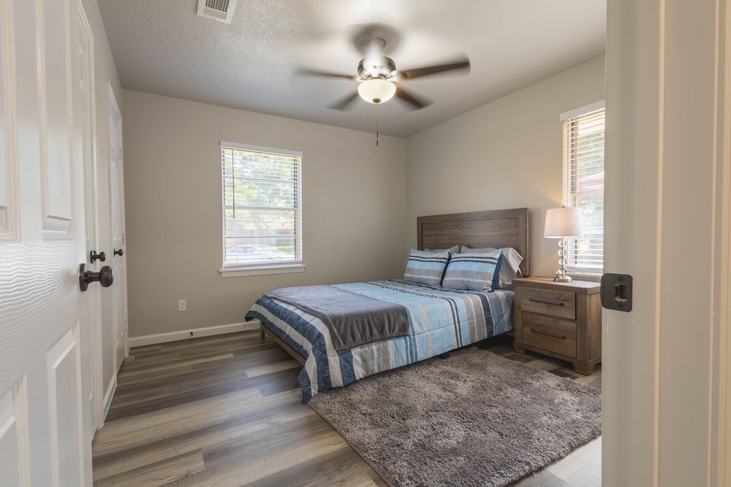 106 Mimosa St - Photo 5