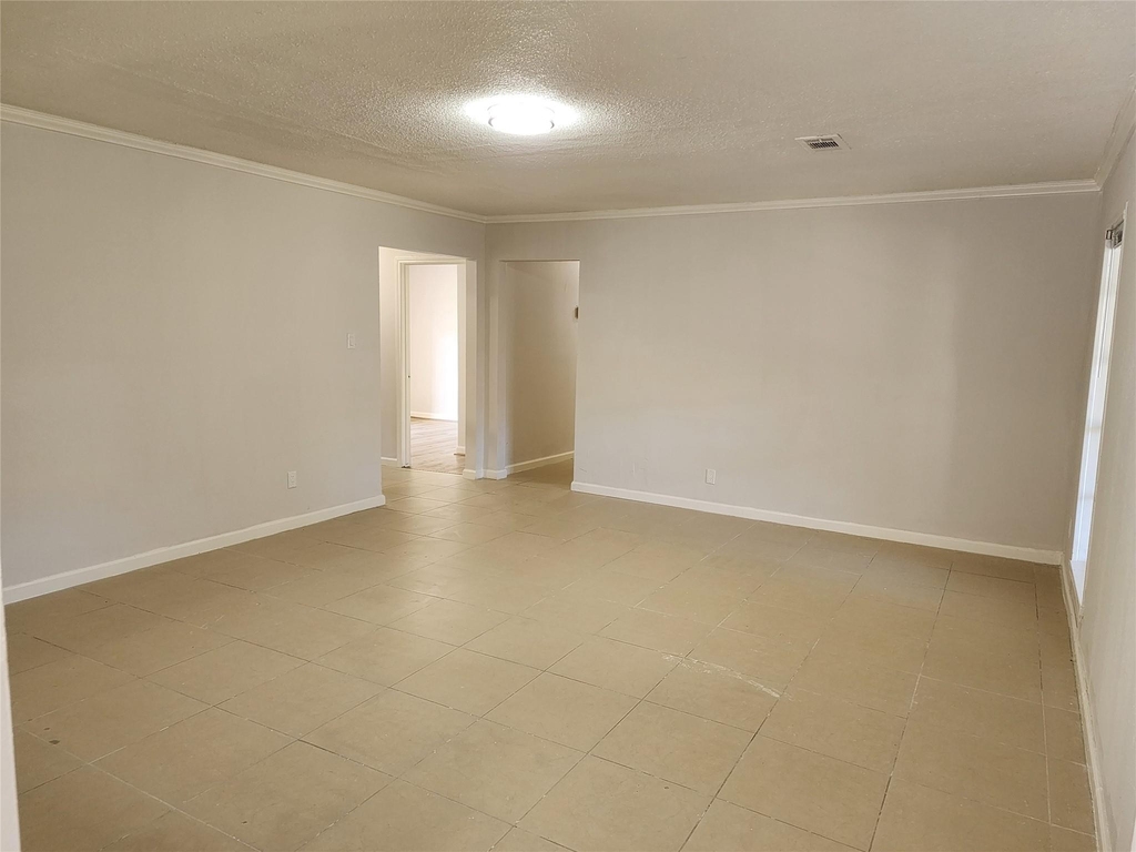 8531 Hiawatha Drive - Photo 4