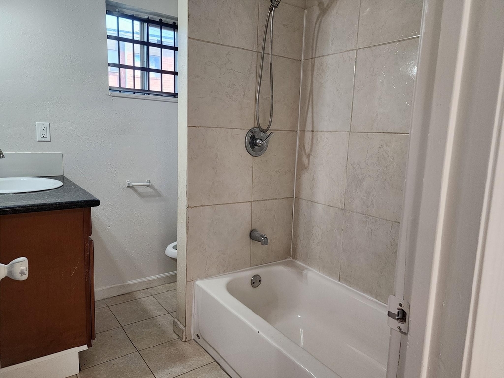 8531 Hiawatha Drive - Photo 19