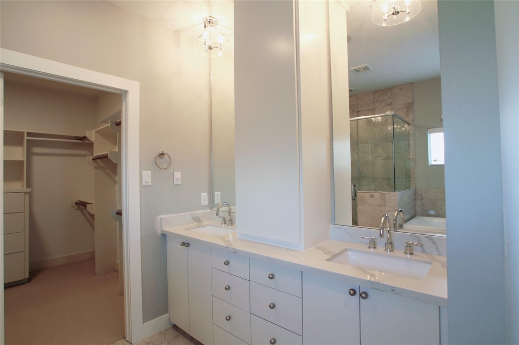 4701 Caroline Street - Photo 21