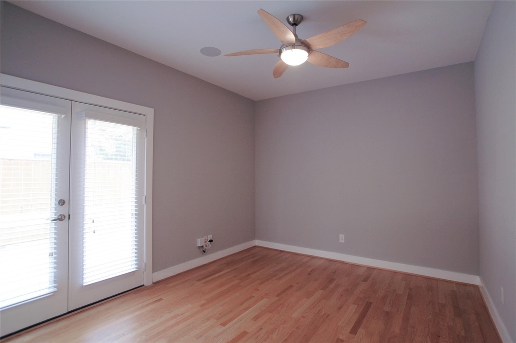 4701 Caroline Street - Photo 28