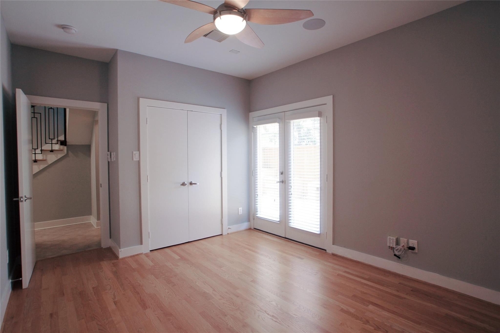4701 Caroline Street - Photo 29