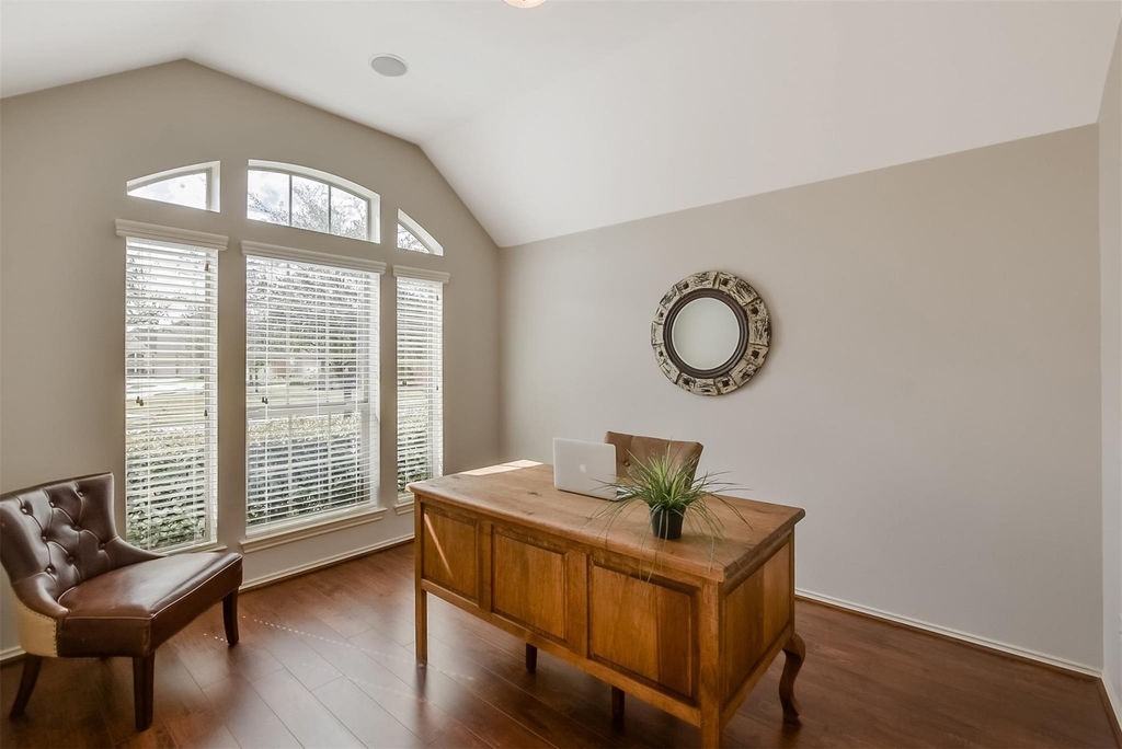 2823 Woodland Glen Lane - Photo 9