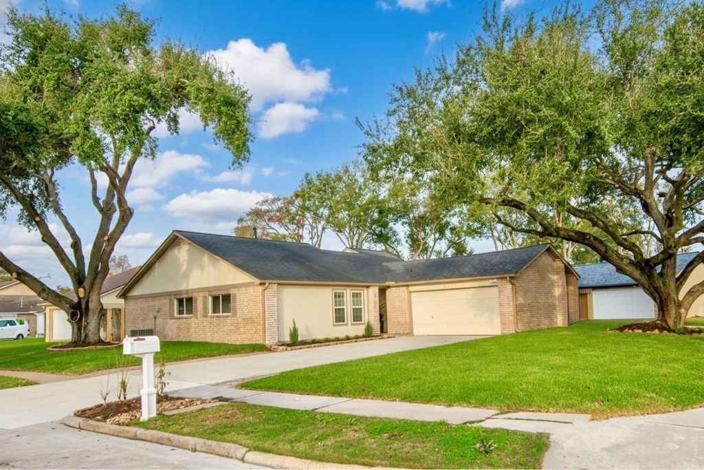 6703 Stonewater - Photo 0