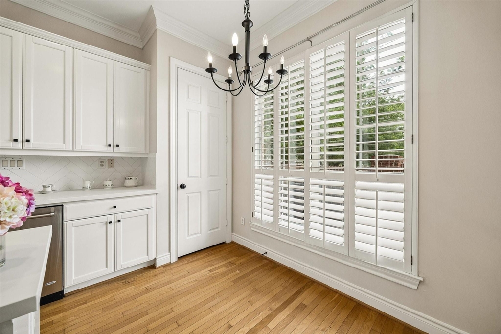 1933 Woodbury Street - Photo 11