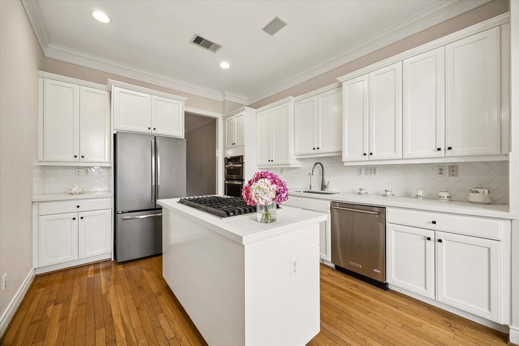 1933 Woodbury Street - Photo 12