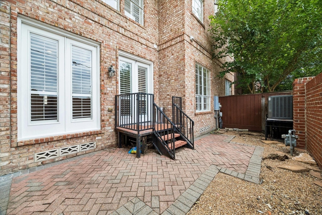 1933 Woodbury Street - Photo 39
