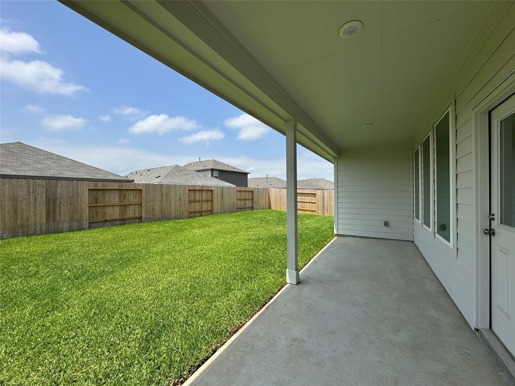 6815 Harvest Wheat Lane - Photo 32