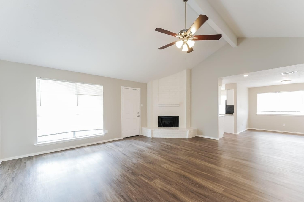 7011 Pickett Drive - Photo 2