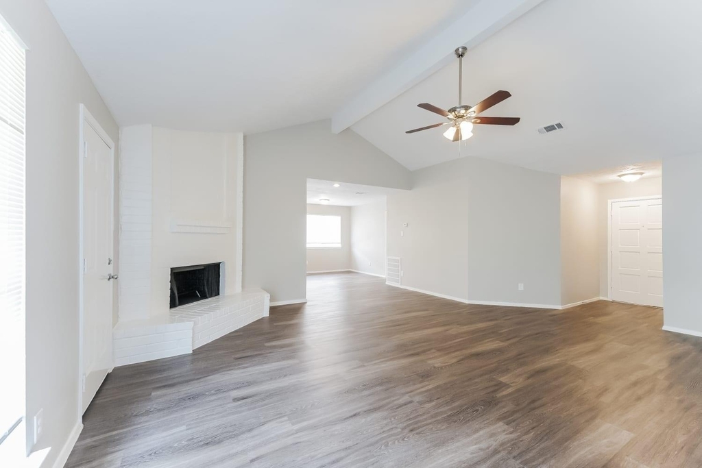 7011 Pickett Drive - Photo 3