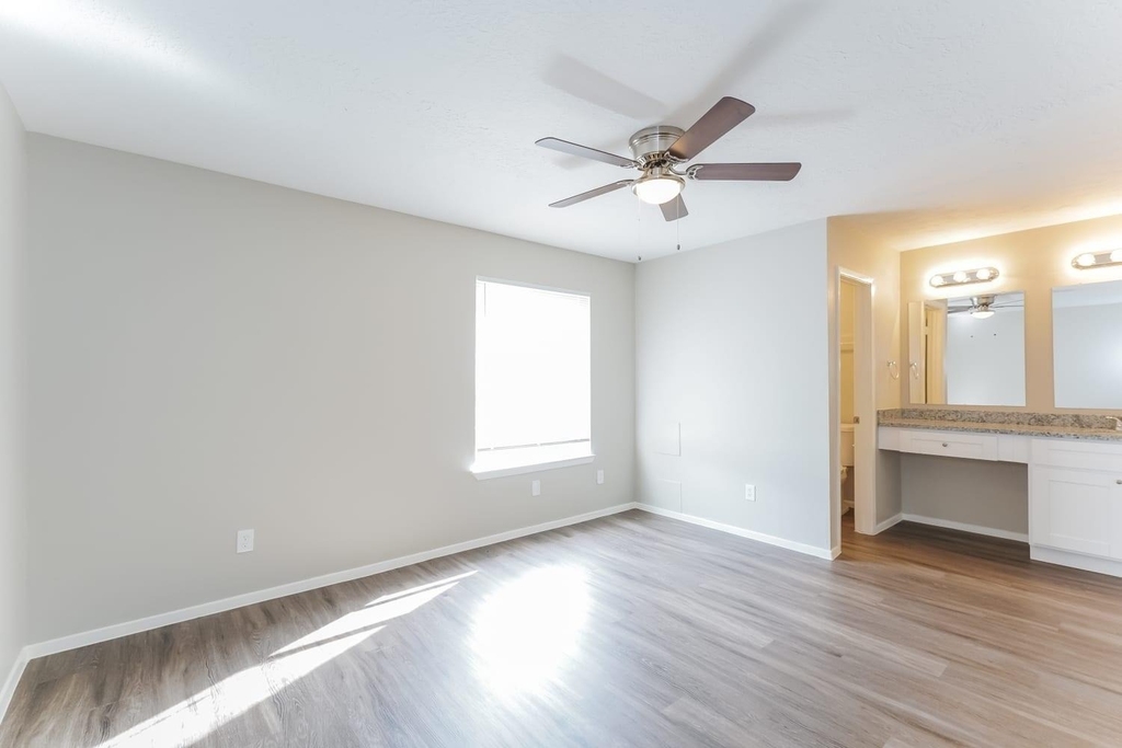 7011 Pickett Drive - Photo 6