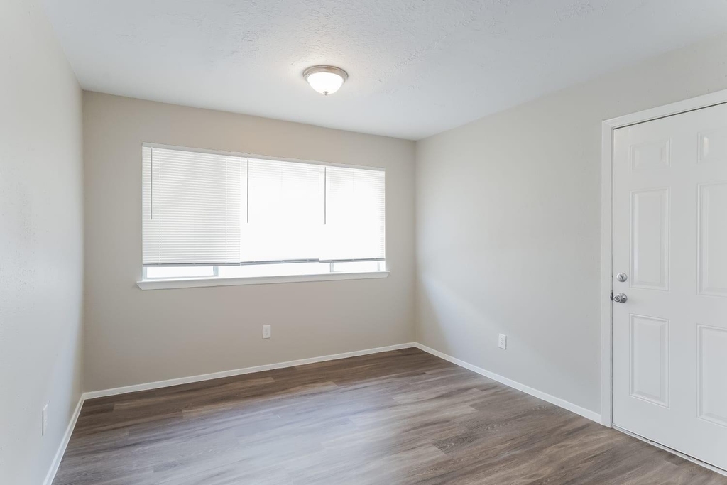 7011 Pickett Drive - Photo 9