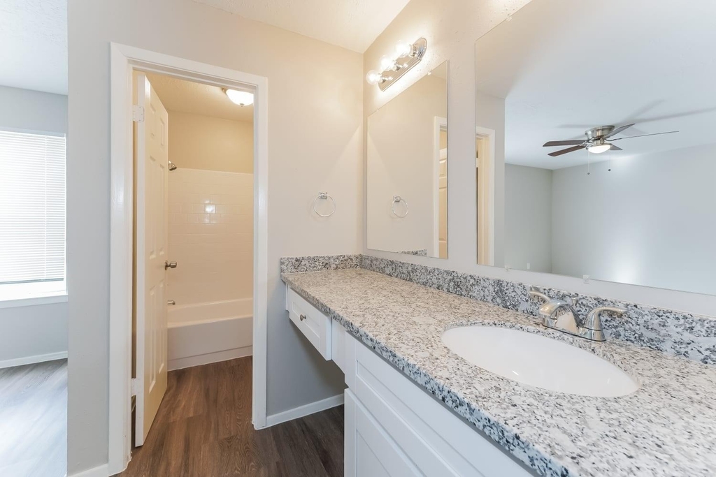 7011 Pickett Drive - Photo 11