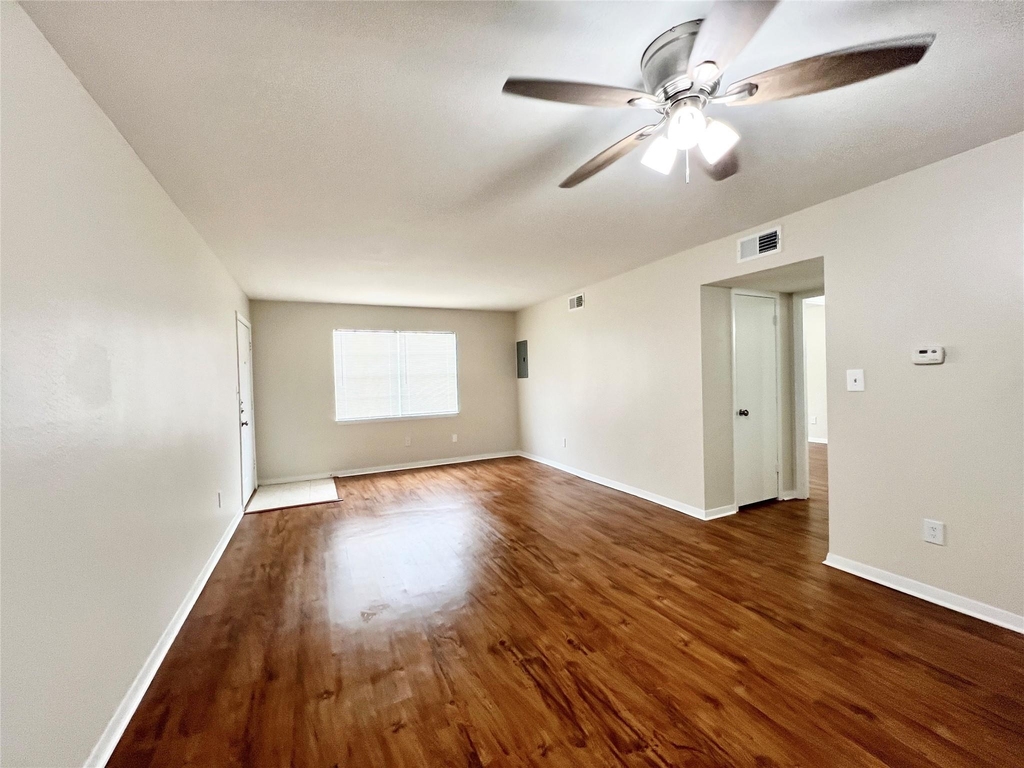 2400 5th Street - Photo 2