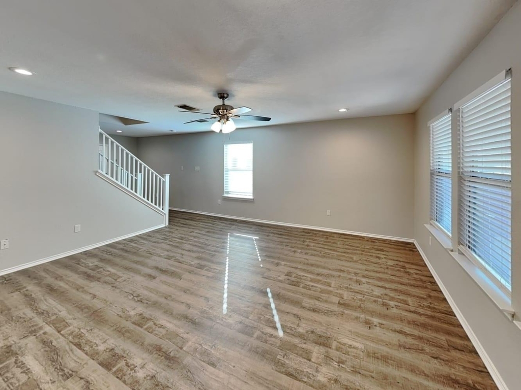 6951 Dulce Meadow - Photo 2