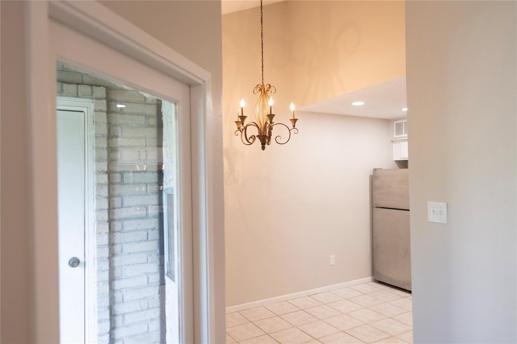 2021 Spenwick Drive - Photo 8