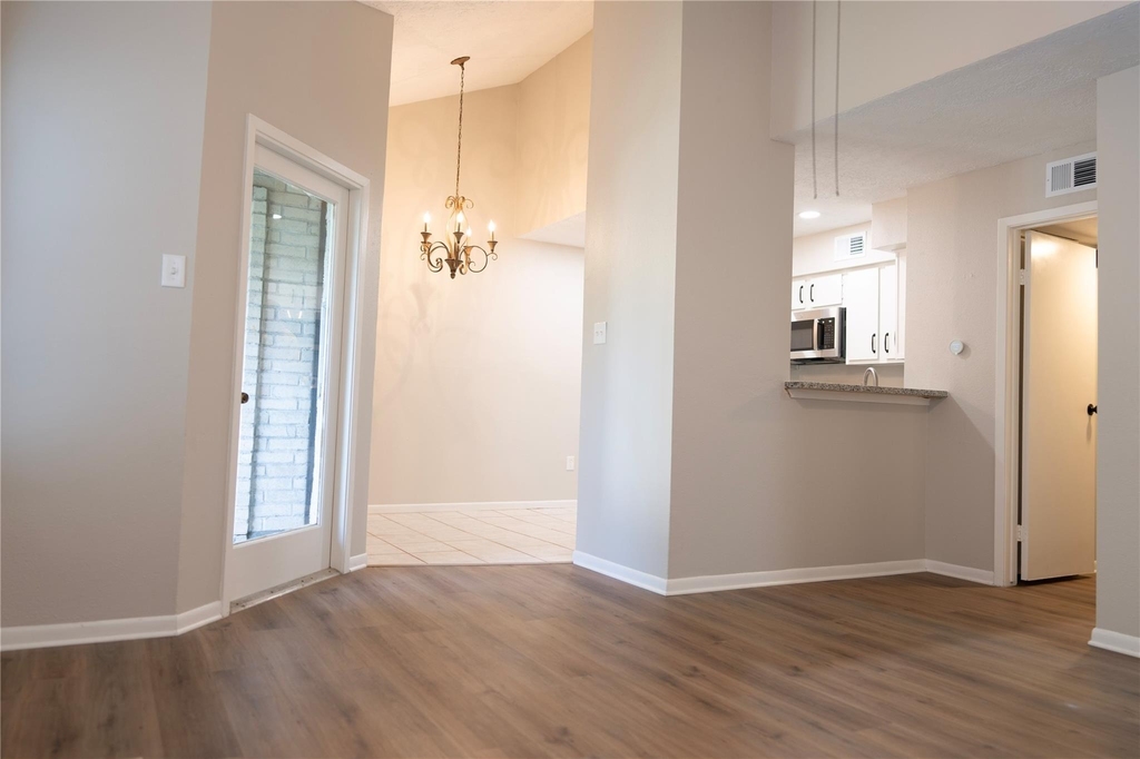 2021 Spenwick Drive - Photo 2