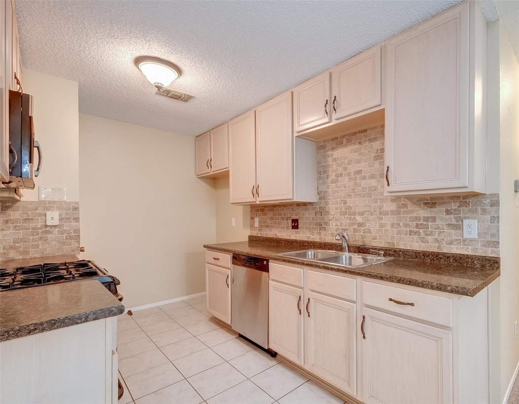 3718 Pintan Lane - Photo 2