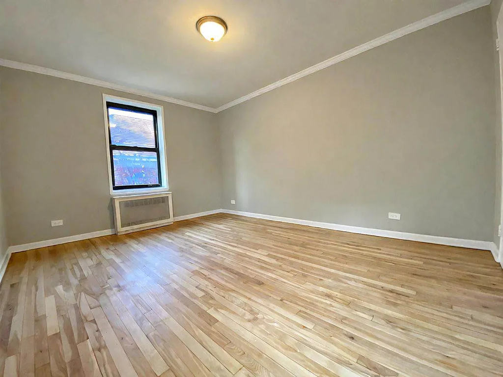 87-9 34th Avenue - Photo 4