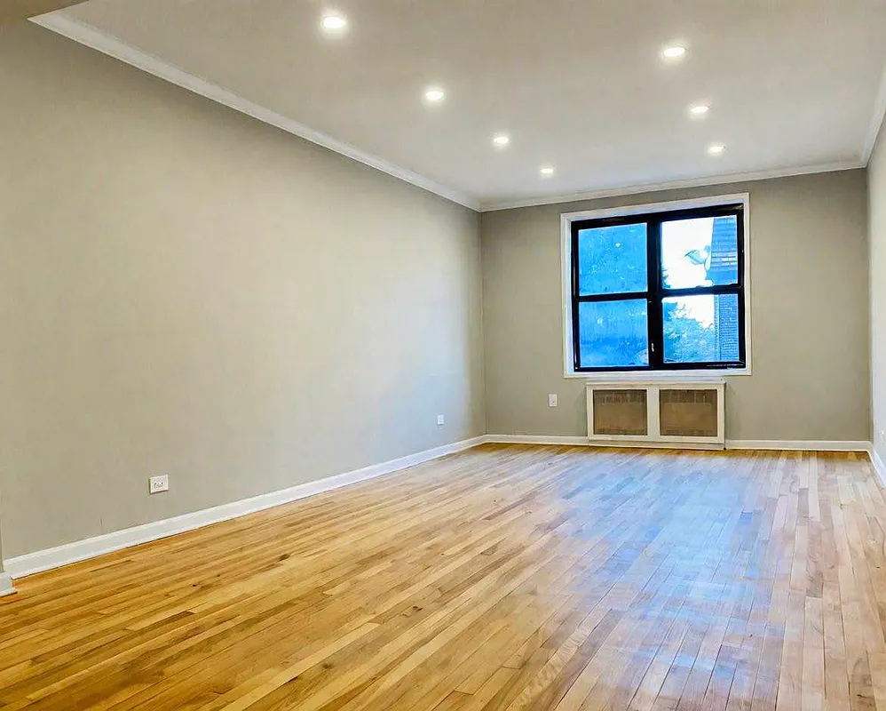 87-9 34th Avenue - Photo 1