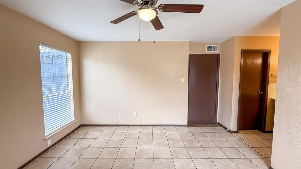13480 S Thorntree Drive - Photo 8