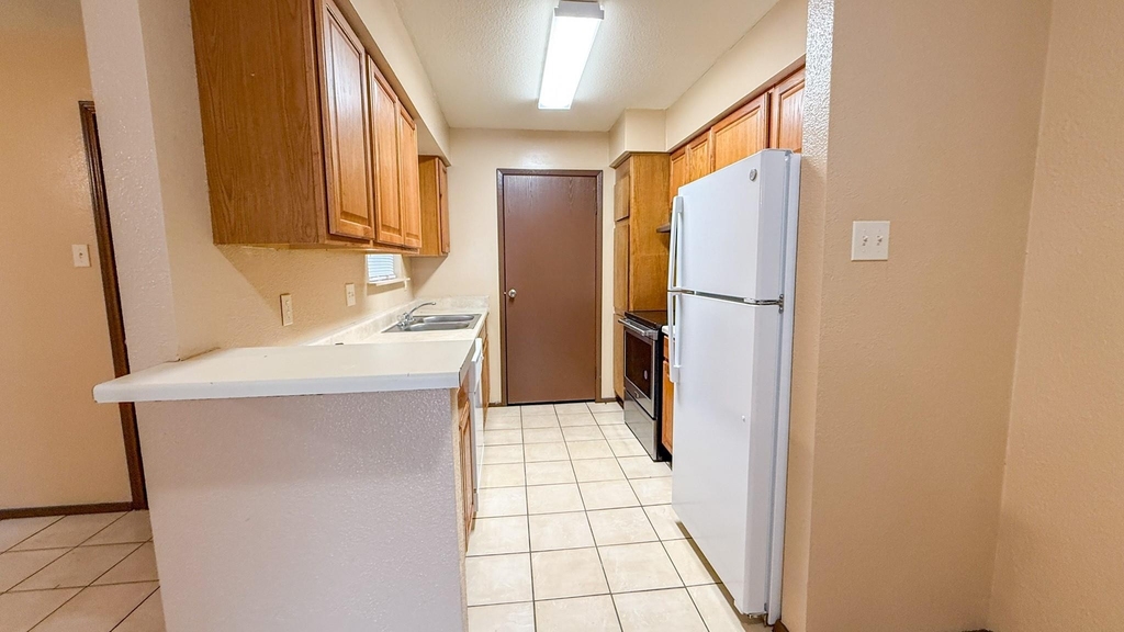 13480 S Thorntree Drive - Photo 10