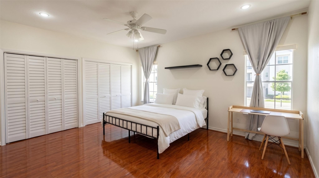 384 Wilcrest Drive - Photo 7