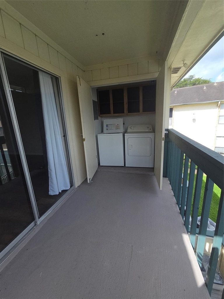 250 El Dorado Boulevard - Photo 15
