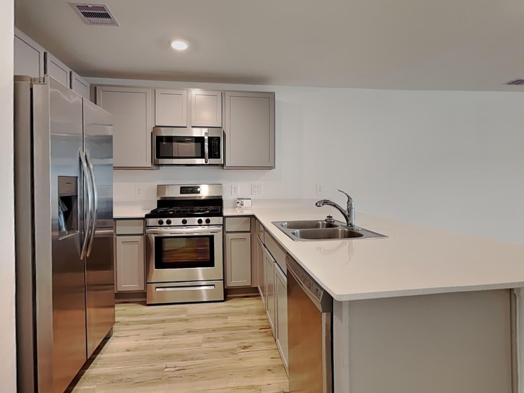 18714 Mercer Falls Drive - Photo 4