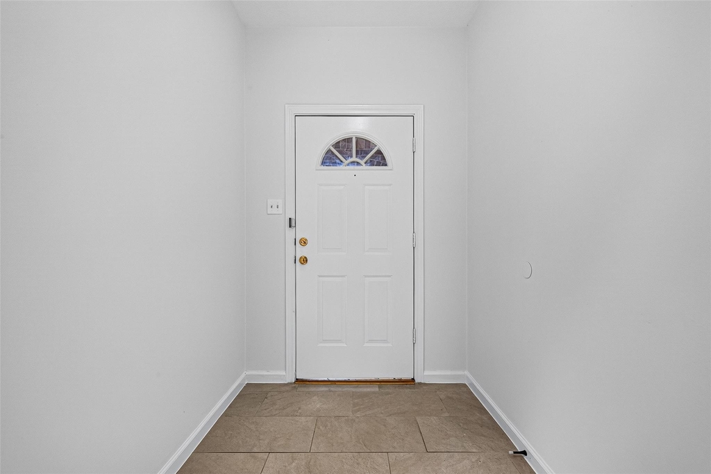 3118 Aylesworth Court - Photo 4