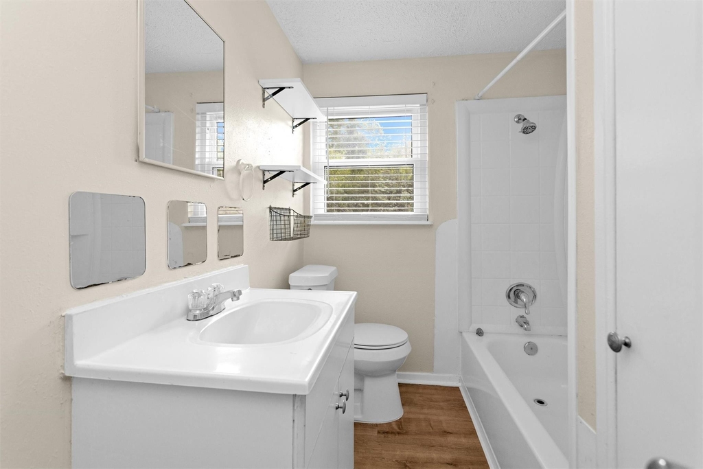 6002 Shelburne Street - Photo 15