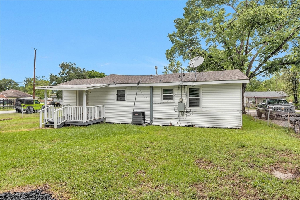 6002 Shelburne Street - Photo 23