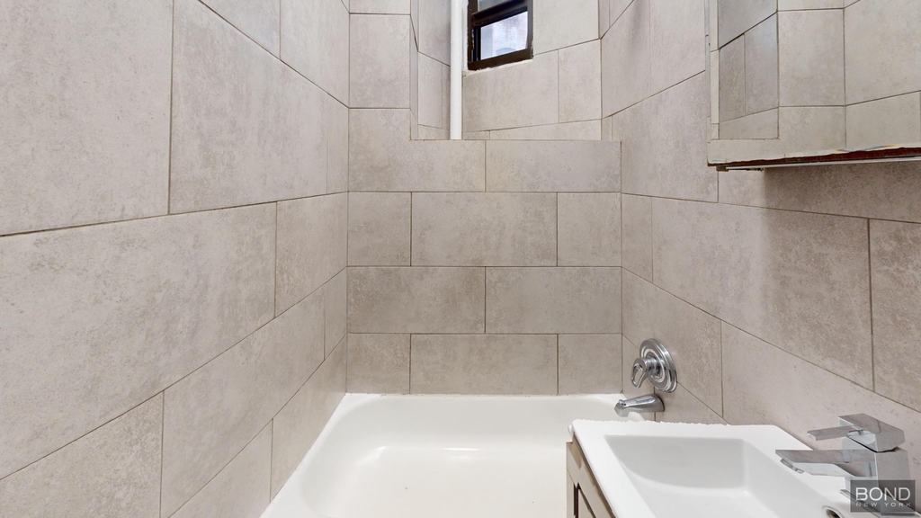 324 East 91st Street - Photo 7