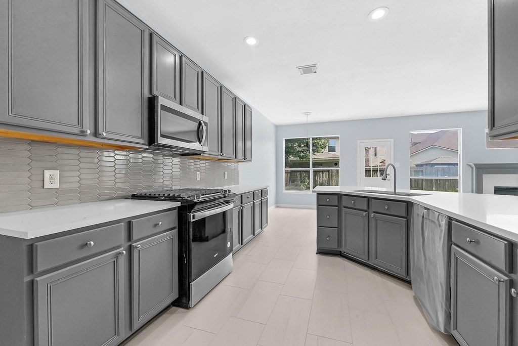 4238 Tree Moss Place - Photo 6