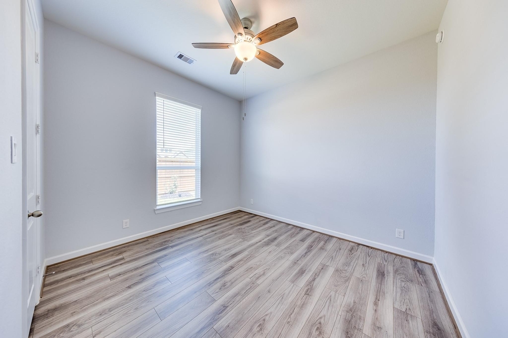 24418 Moonlit Shore Drive - Photo 22