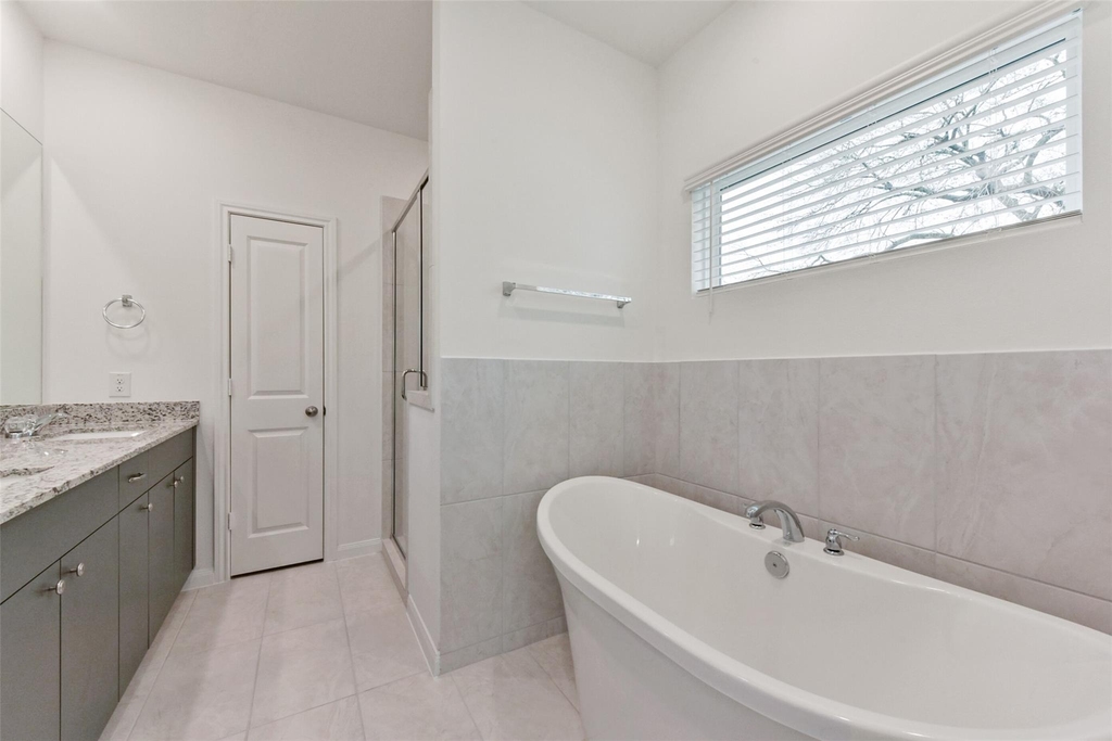 11938 Lakewood West Drive - Photo 15