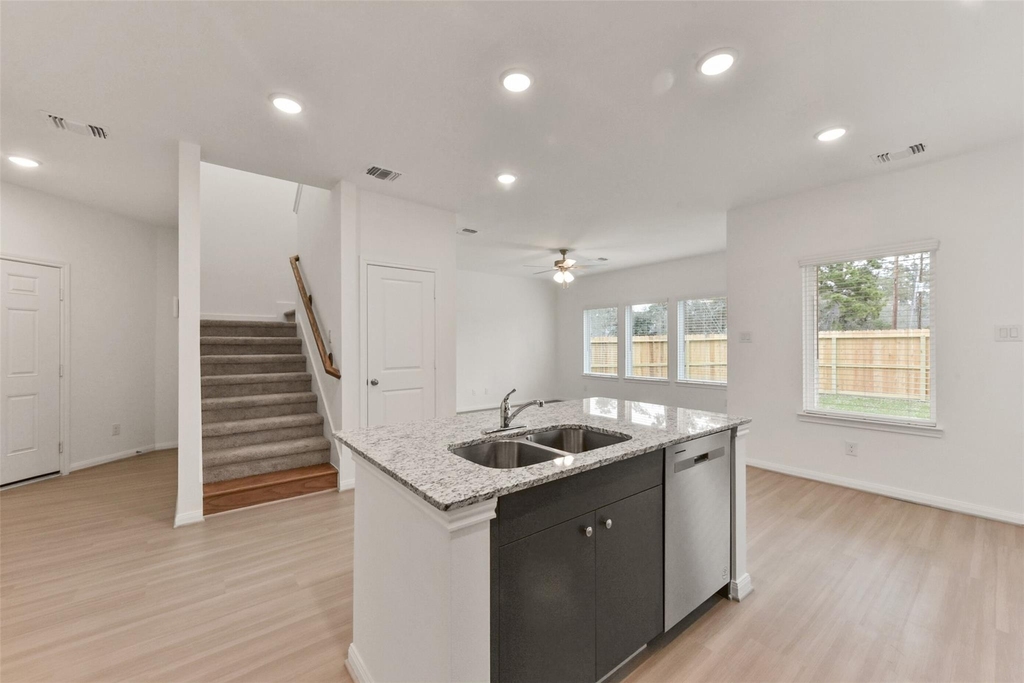 11938 Lakewood West Drive - Photo 9